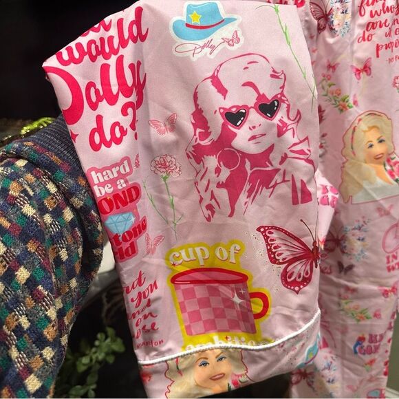 Dolly Parton Quote Print Pajama Set Size Small and Medium NWOT - Picture 10 of 11